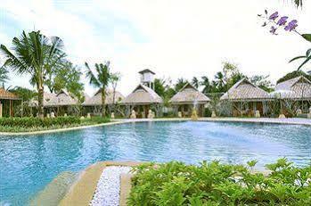 Chalong Villa Resort & Spa Rawai Экстерьер фото